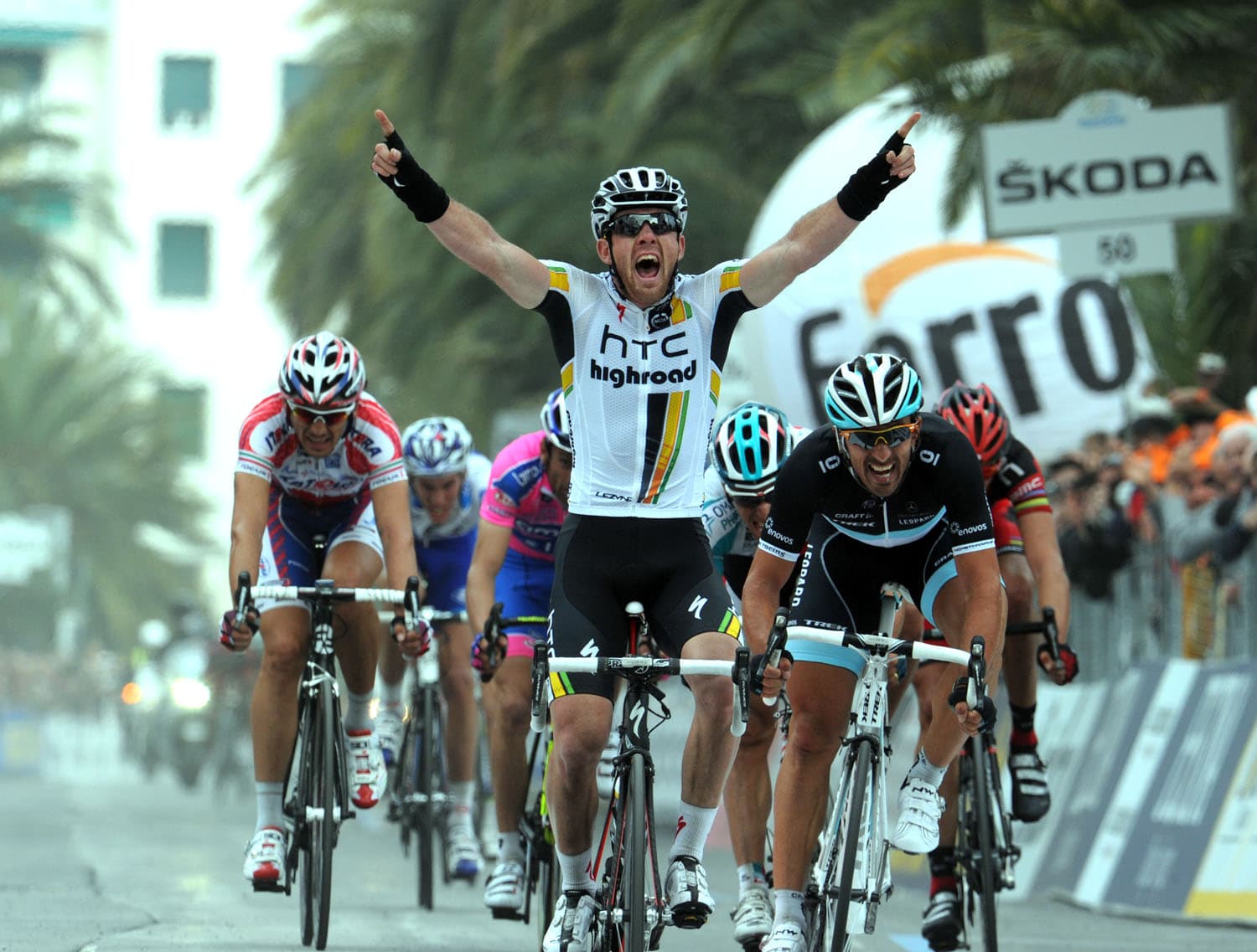 Matt Goss wins Milan-San Remo, Fabian Cancellara behind